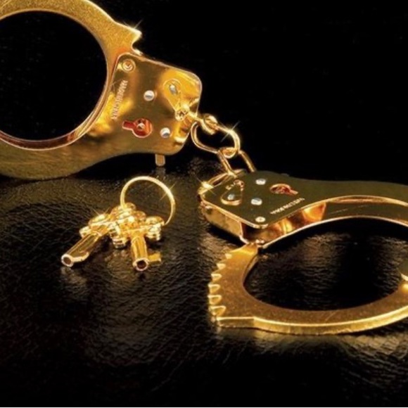 NEW*** Metal Cuffs - Gold - Handcuffs - Pipedream - Fetish Fantasy - Picture 2 of 4